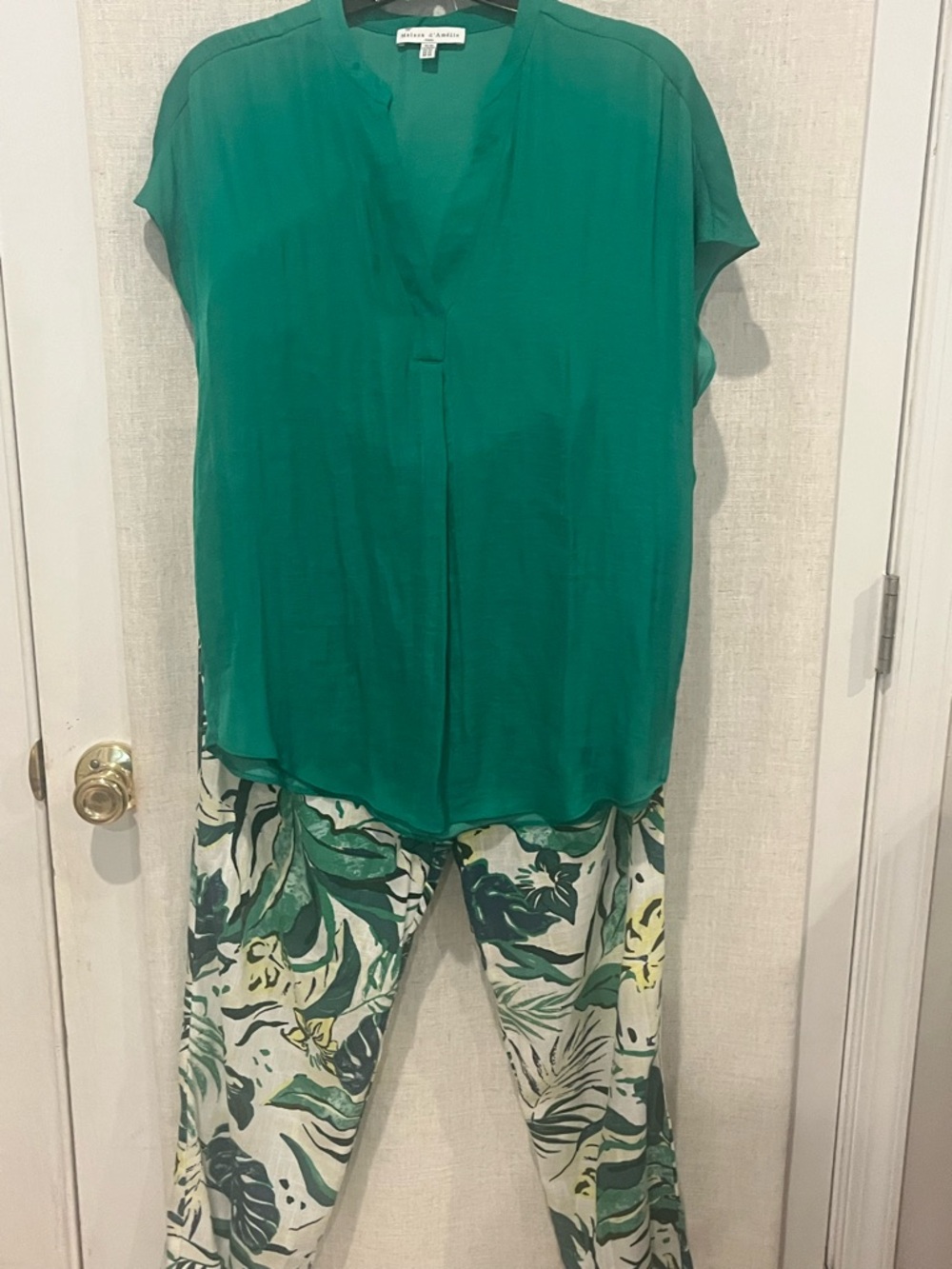 Green V-Neck Blouse with Leaf Print Pants